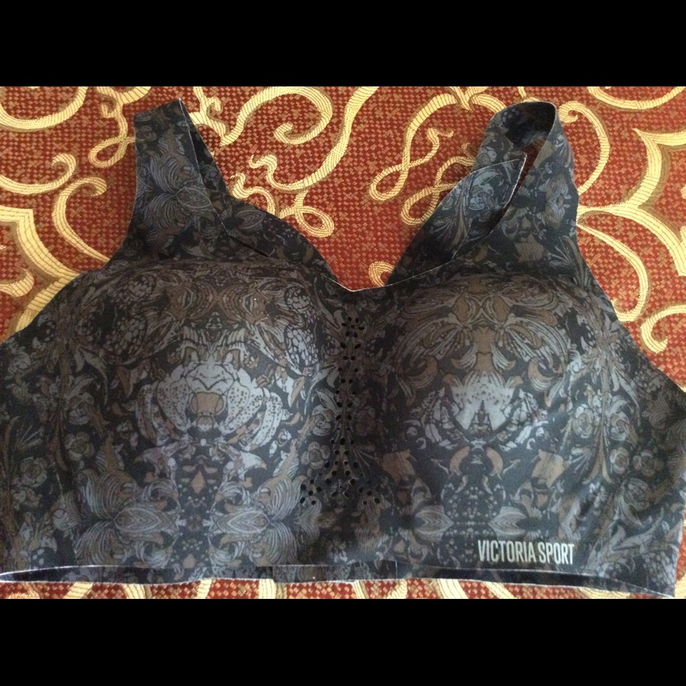 Victoria Sport Sports Bra